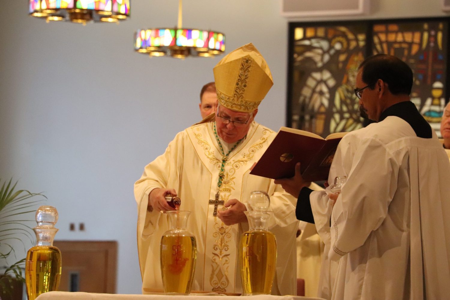 Chrism Mass: A Sign of Unity - Diocese of Venice