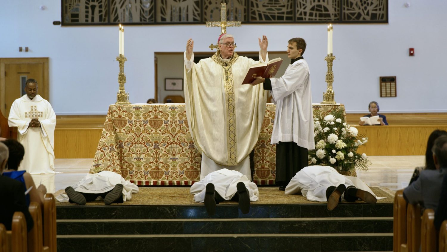 Three join Presbyterate: Ordination draws large crowd - Diocese of Venice