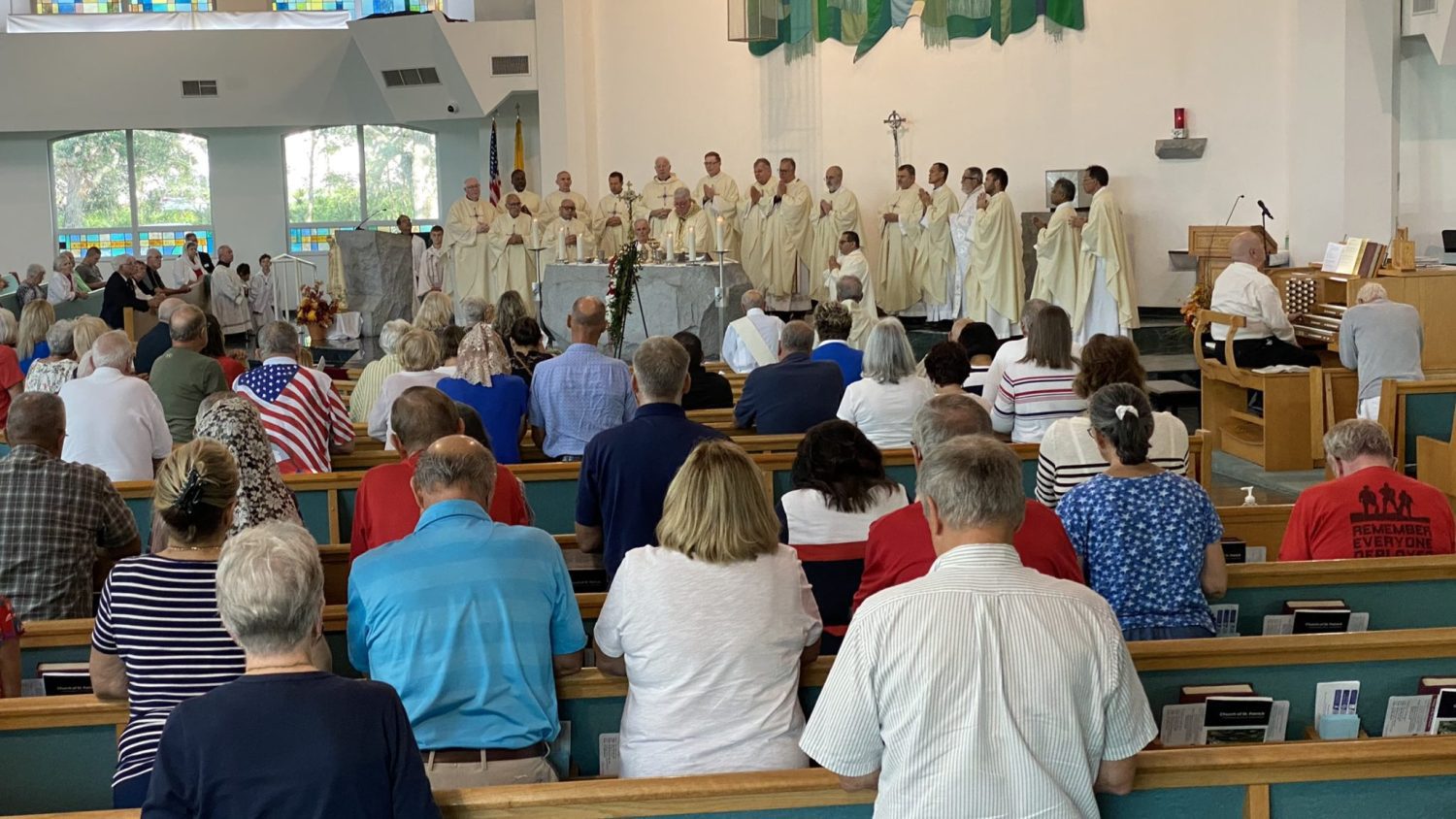 diocese-honors-veterans-with-mass-diocese-of-venice