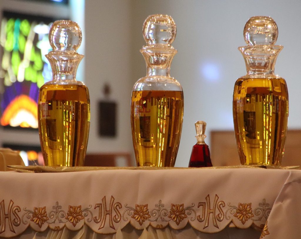 Chrism Mass – Symbol of Unity - Renewal of Priestly Promises ...